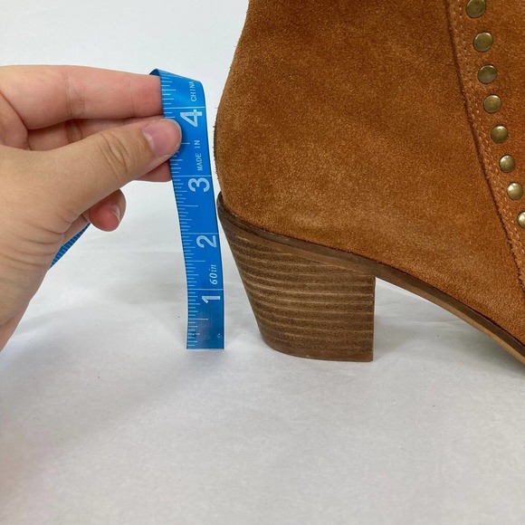 Lucky Brand Boots Womens Sz 7.5 Linnea Tan Suede Leather Gold Studded Heel Ankle - Picture 10 of 11